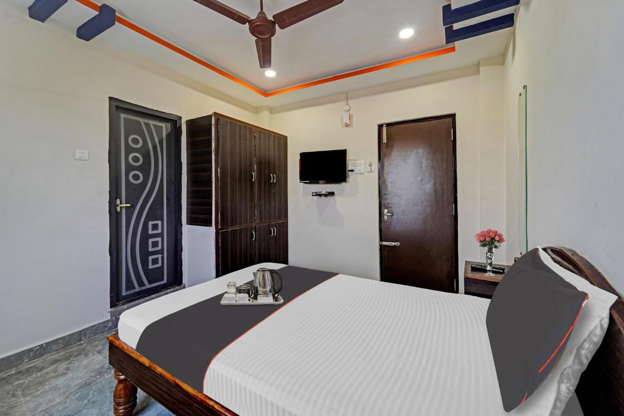 Hotel Capital O Lakshmi Residency Tirupati Exterior foto