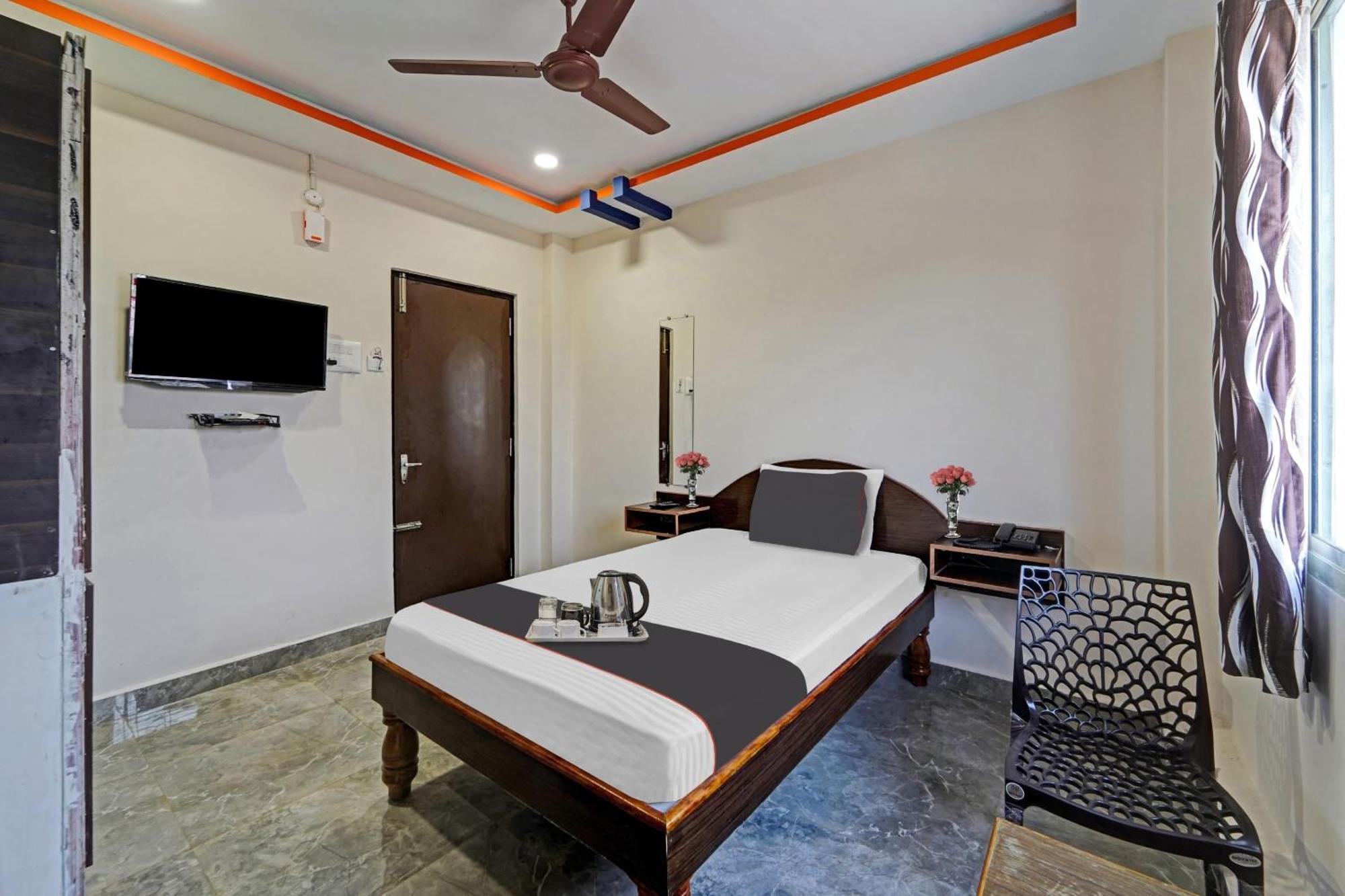 Hotel Capital O Lakshmi Residency Tirupati Exterior foto
