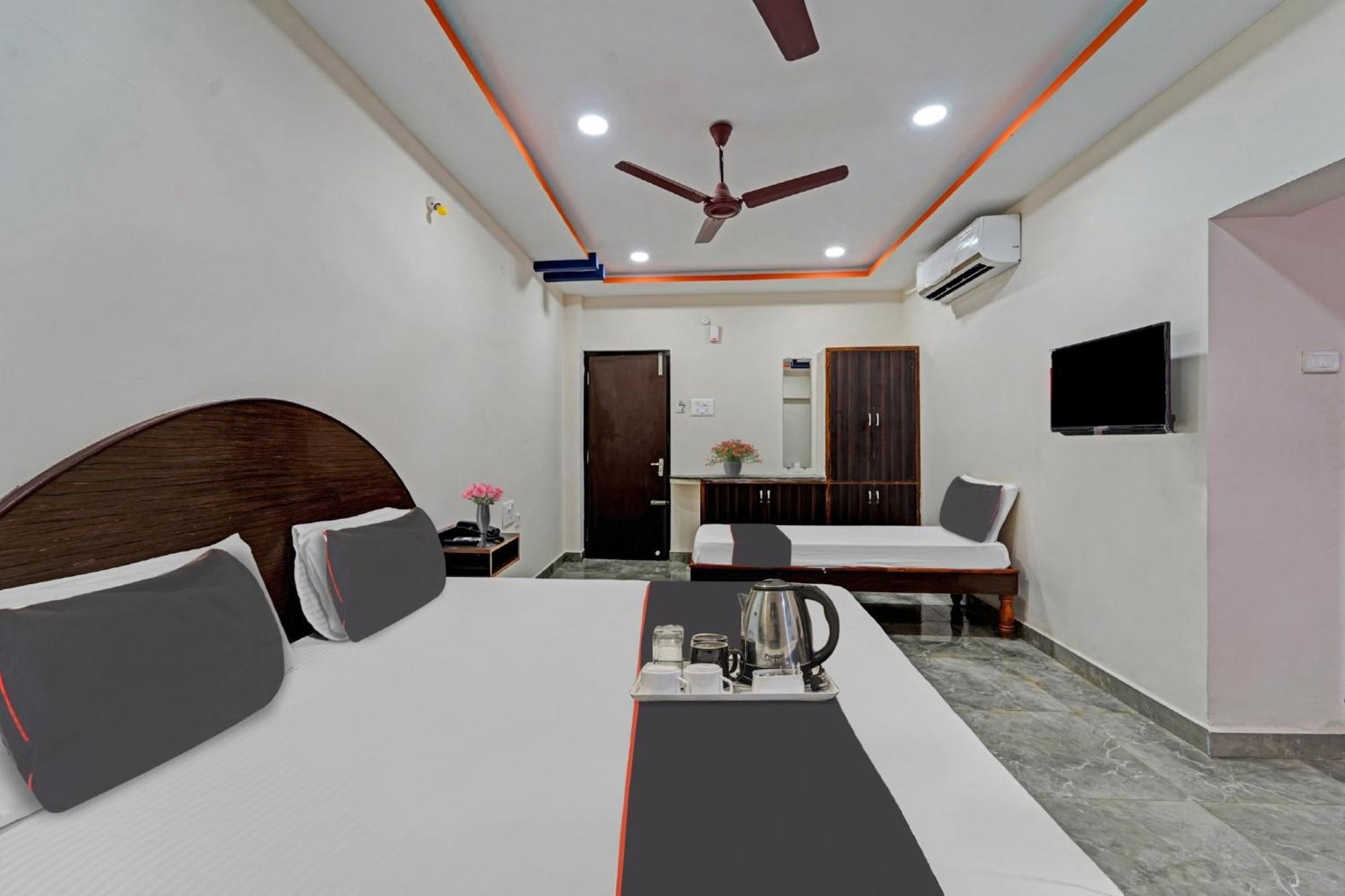 Hotel Capital O Lakshmi Residency Tirupati Exterior foto